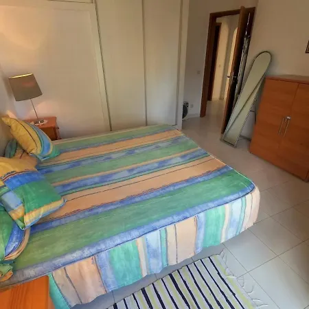 Lägenhet Algarve T1 W Balcony And Sea View In Armação de Pêra
